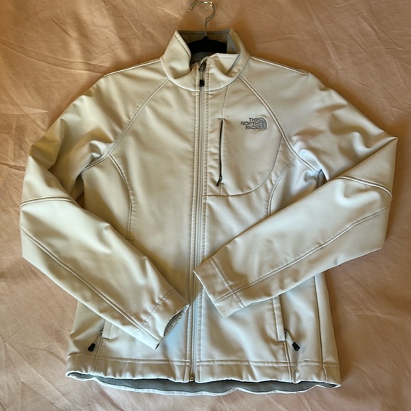 XS North Face women’s “apex bionic” jacket - Picture 2 of 4